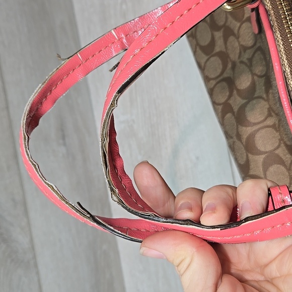 Coach Women  Peyton Signature Cora Logo  Domed Satchel F24606 - Picture 5 of 12